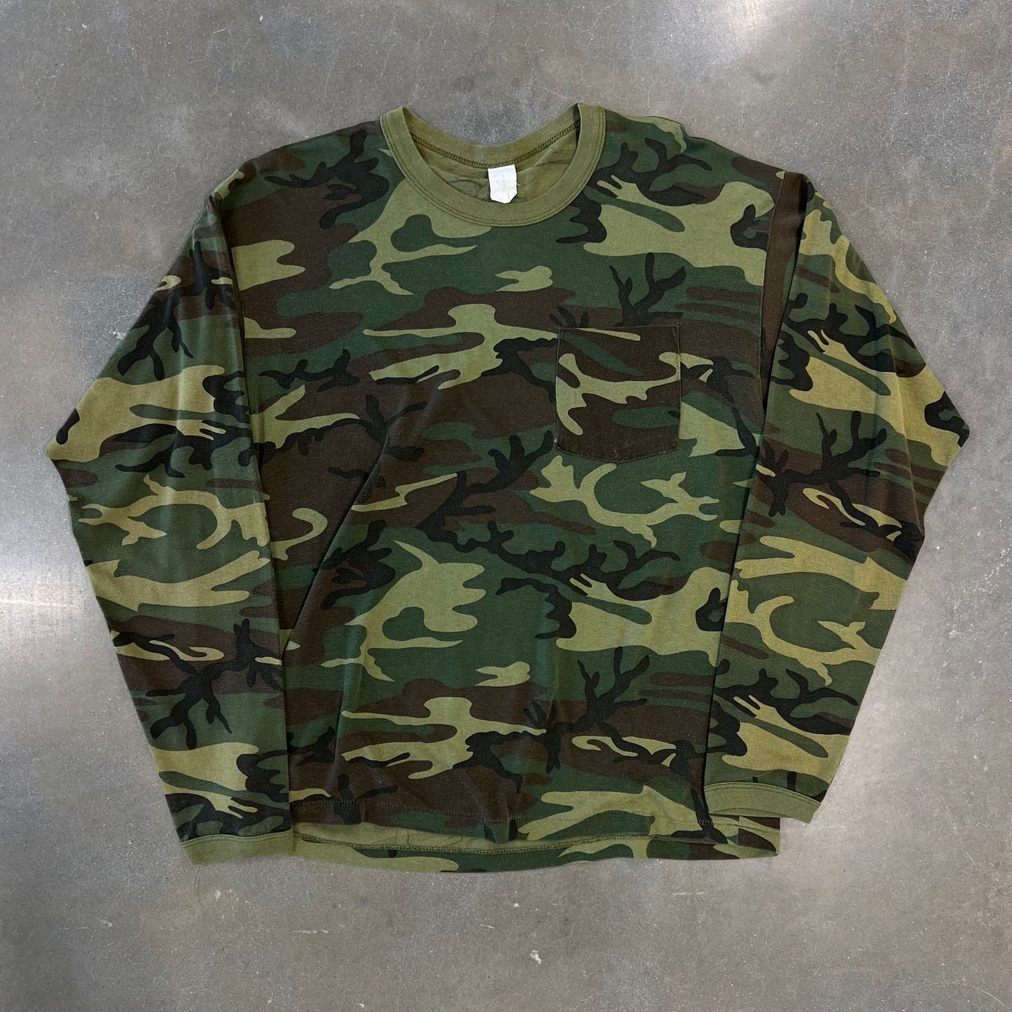 1990s Camo Longsleeve [L]