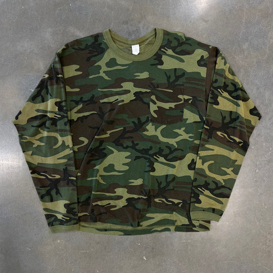 1990s Camo Longsleeve [L]