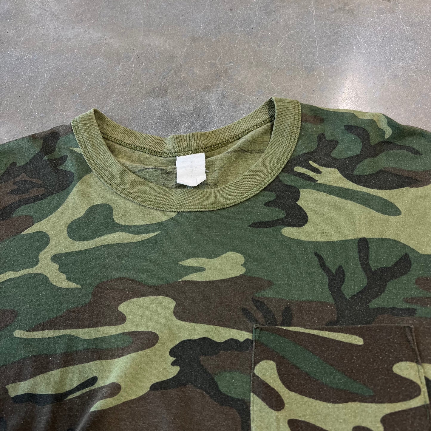1990s Camo Longsleeve [L]