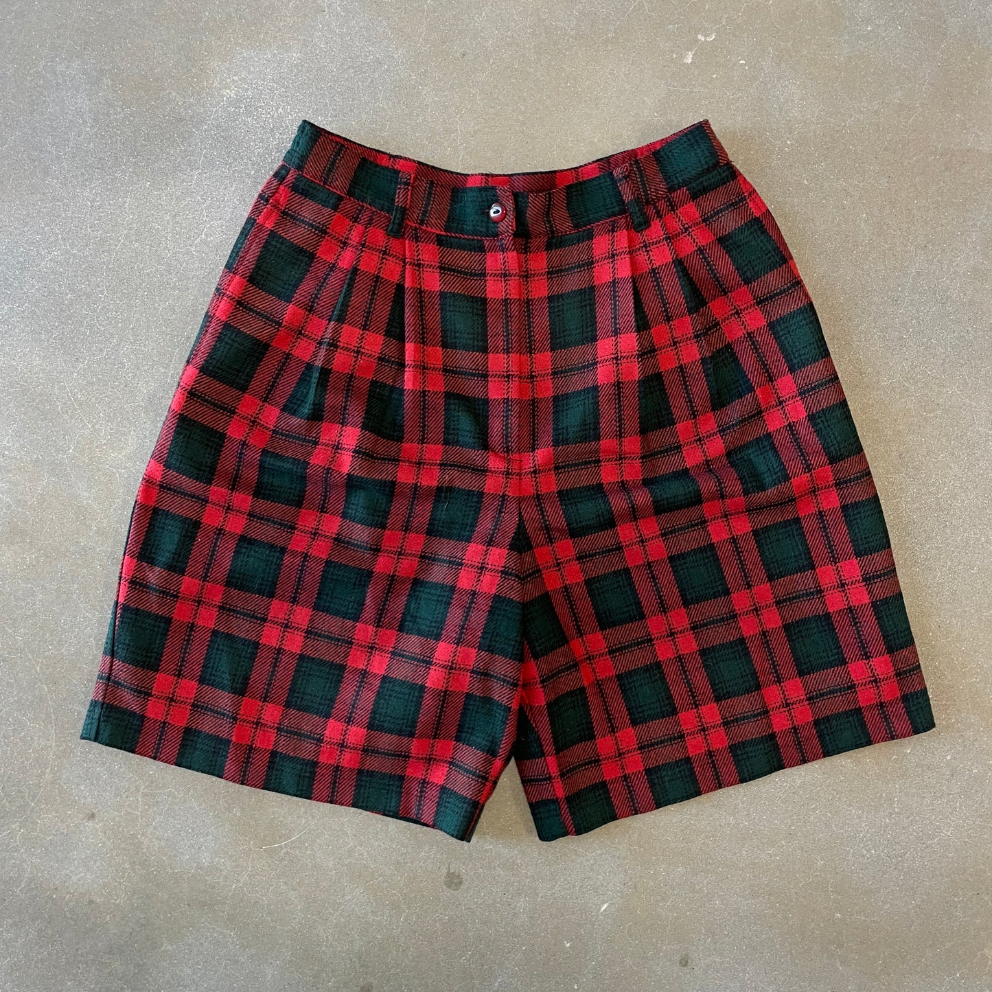 1990s Red Tartan Plaid Shorts [30W]