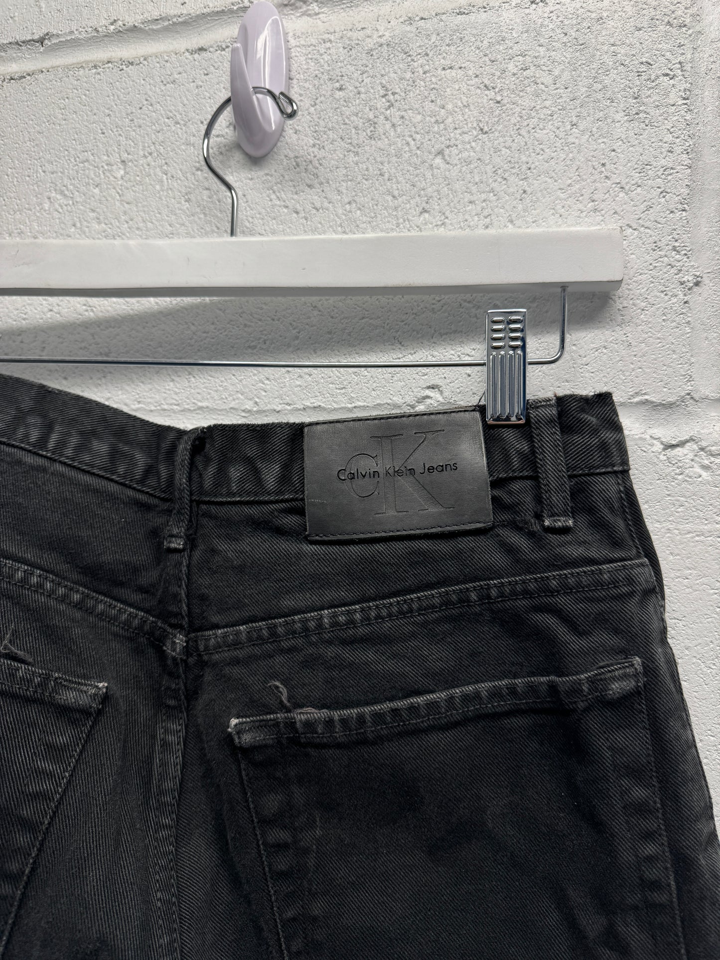 2000s Calvin Klein Paint Straight Jeans [31]