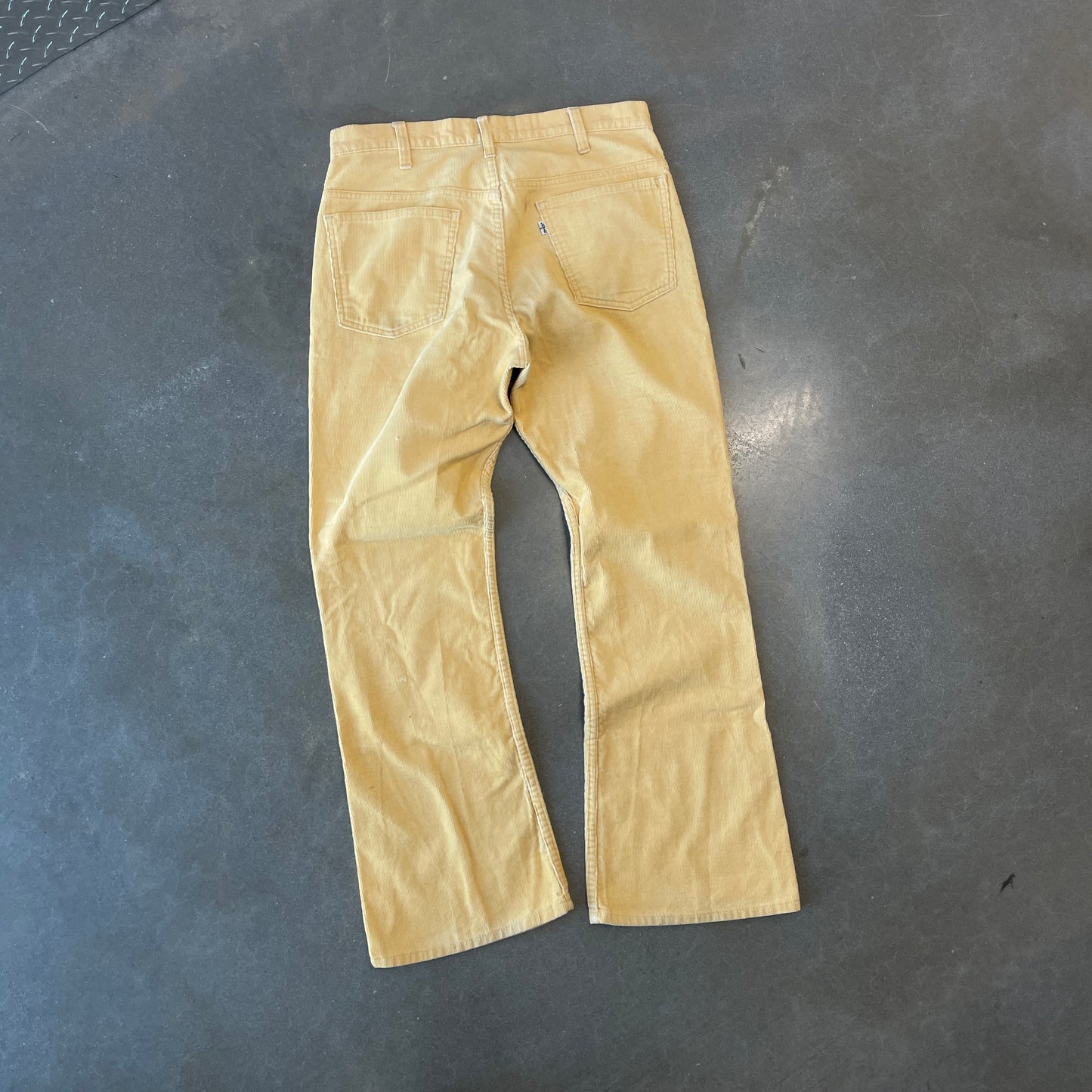 1970s Levis 517 Flares [33x30]