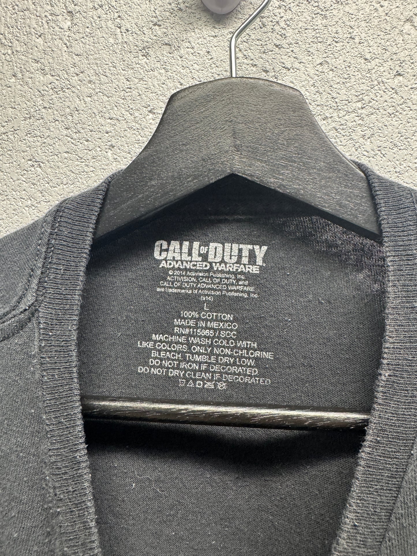 Y2K Call of Duty Advanced Warfare T-Shirt [L]