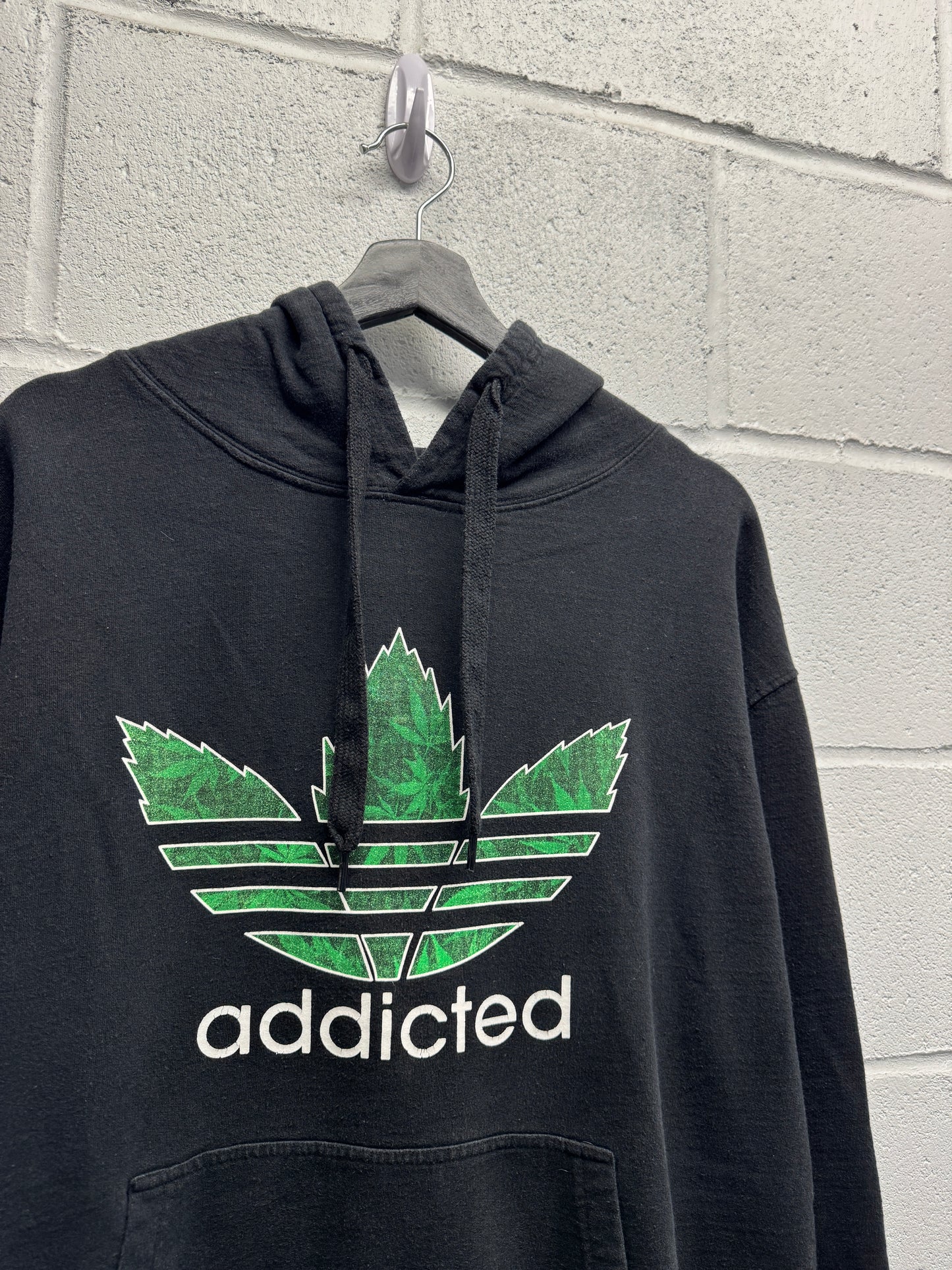 2000s Adidas "Addicted" Hoodie [S/M]