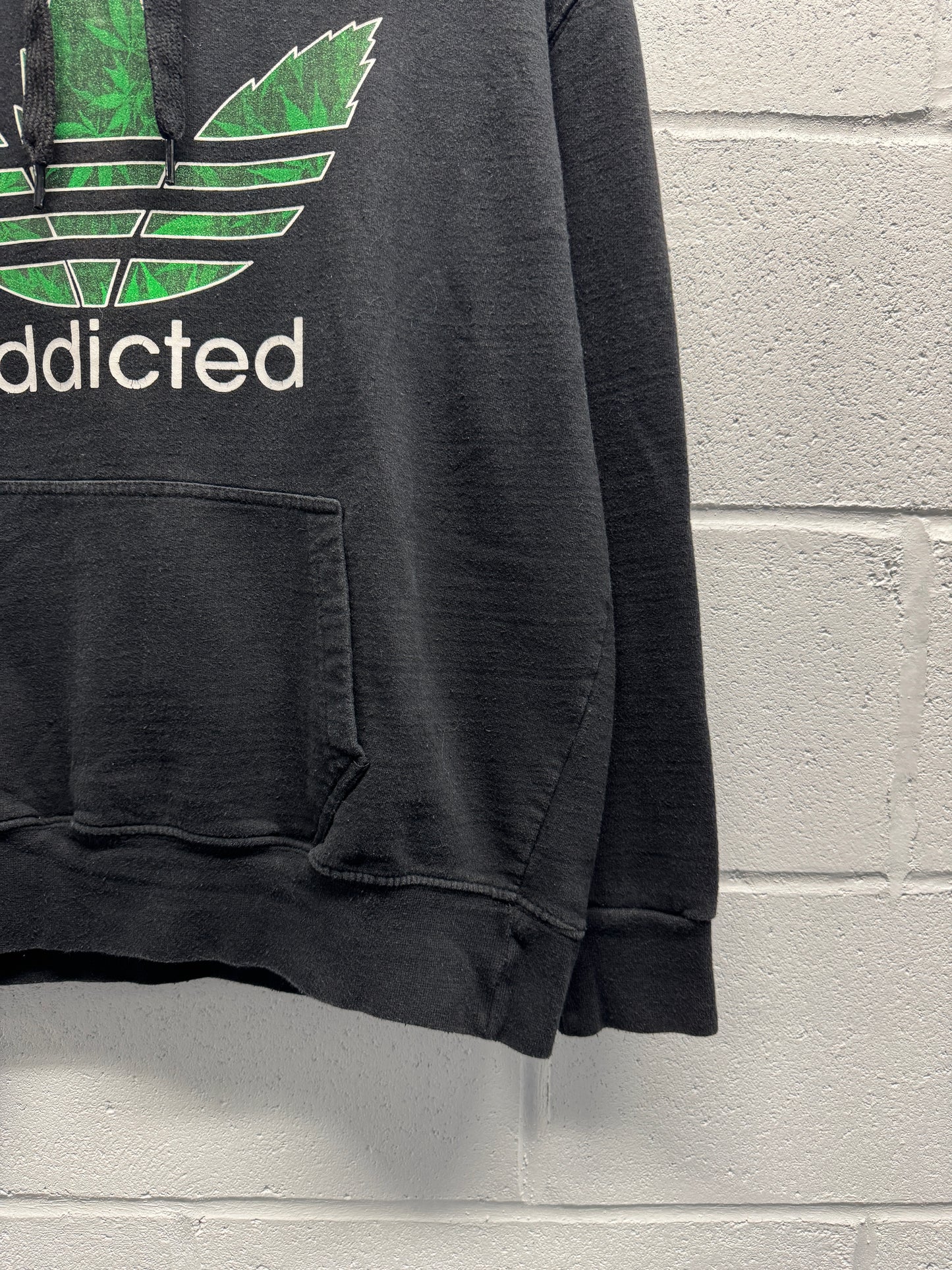 2000s Adidas "Addicted" Hoodie [S/M]