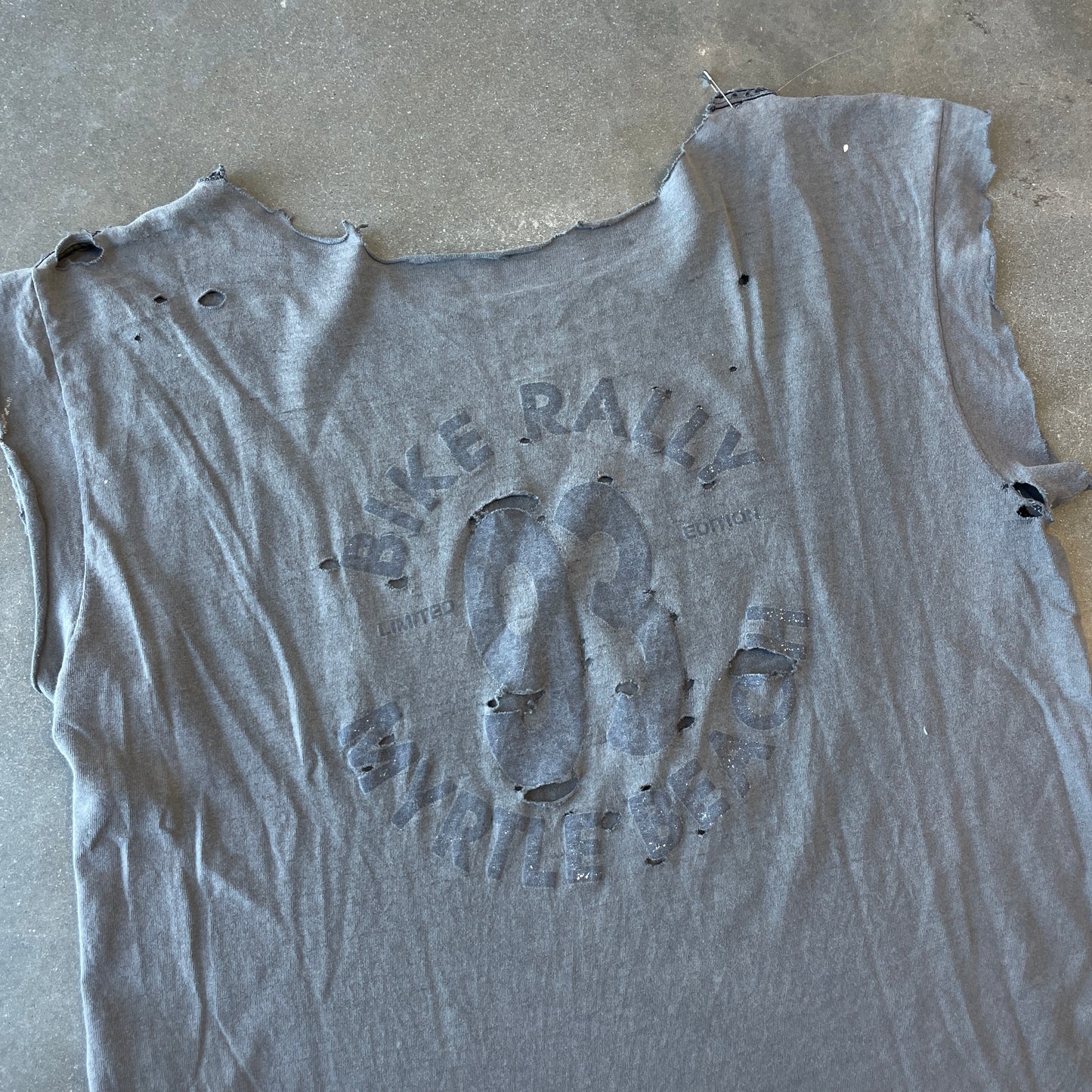 1993 Distressed Nothing Butt American Bike Rally Cut-Off Shirt [L]