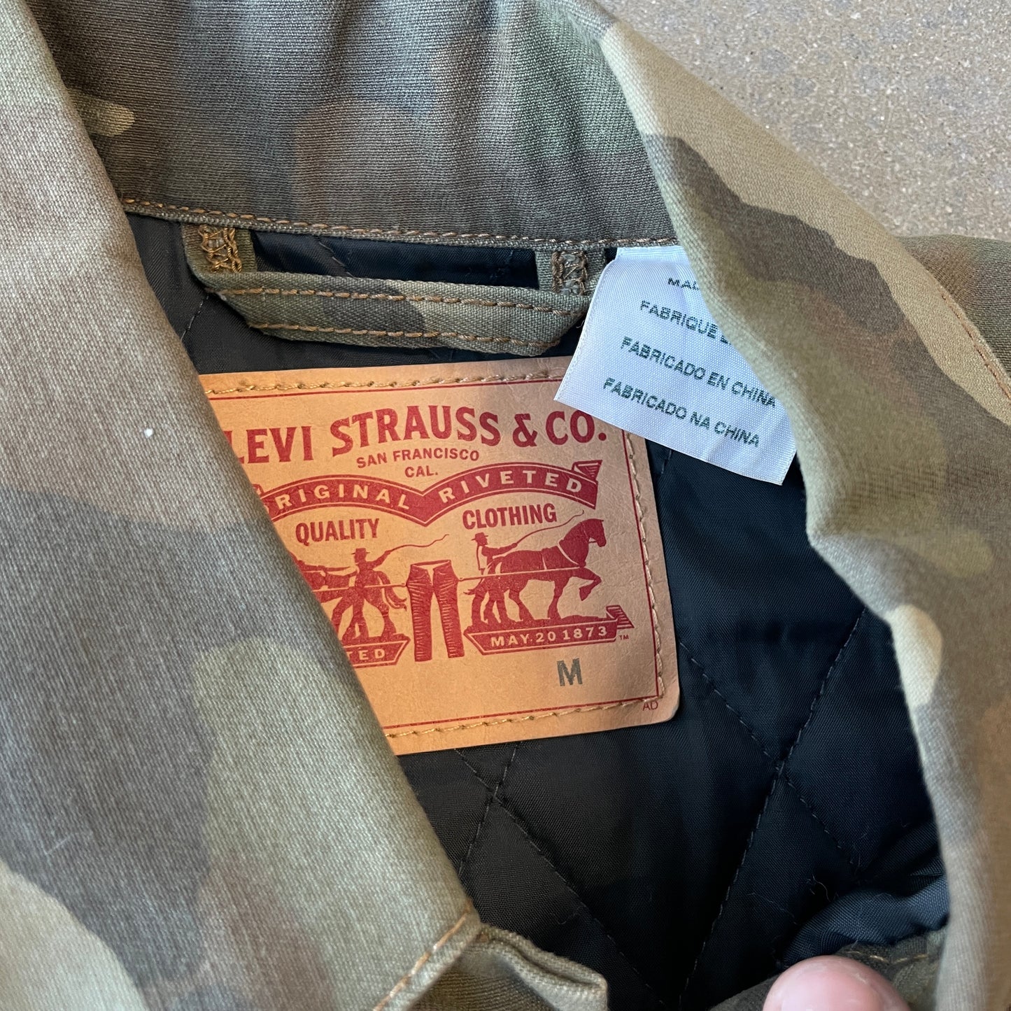 Y2K Levi's Camo Vest [M]