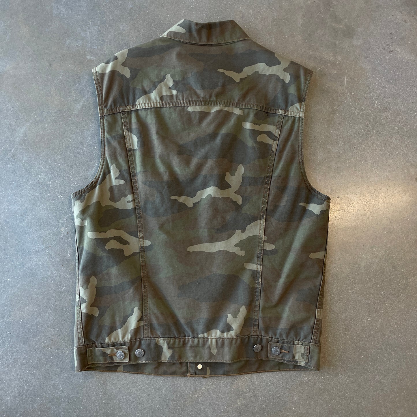 Y2K Levi's Camo Vest [M]