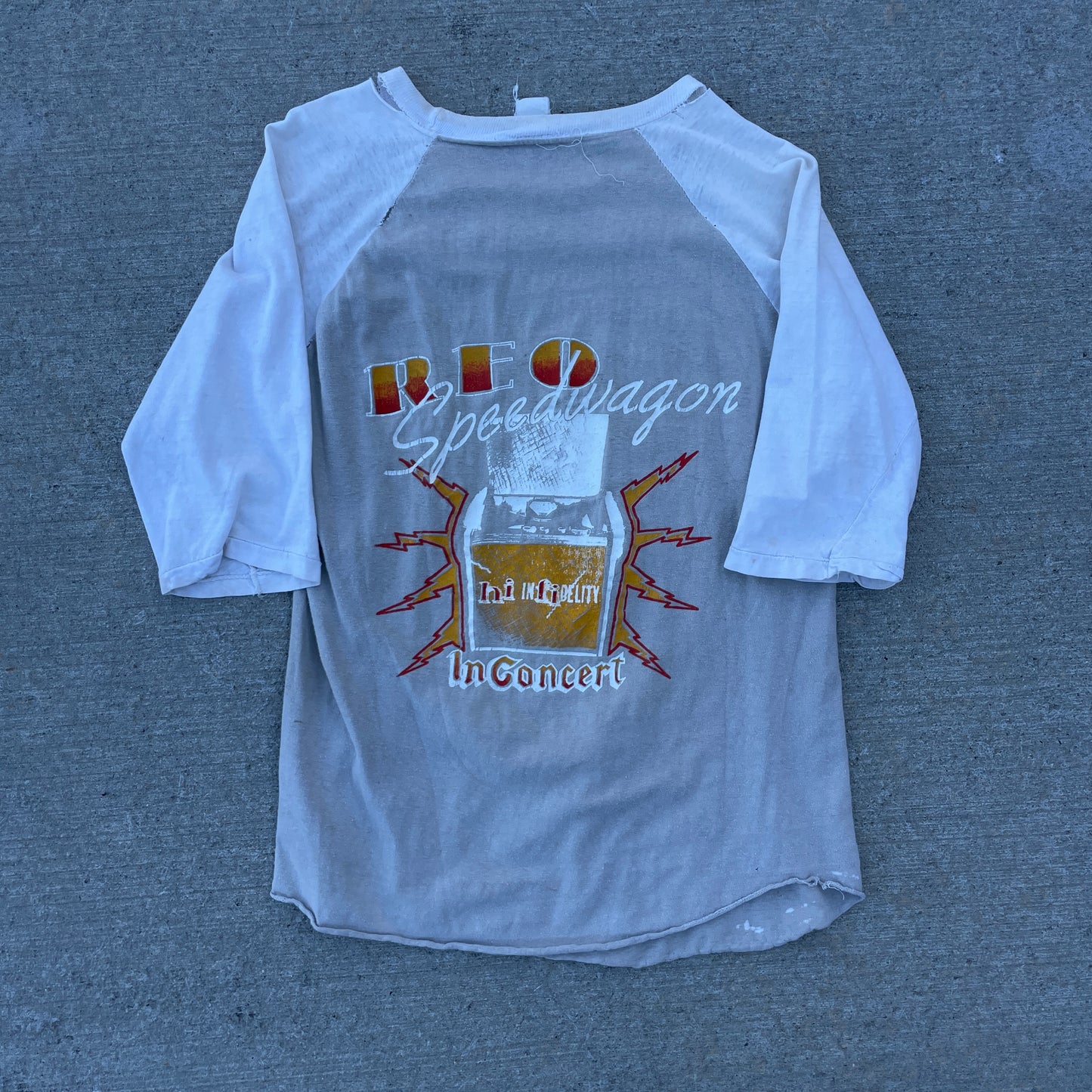1980s Faded REO Speedwagon Infidelity Raglan Shirt [M/L]
