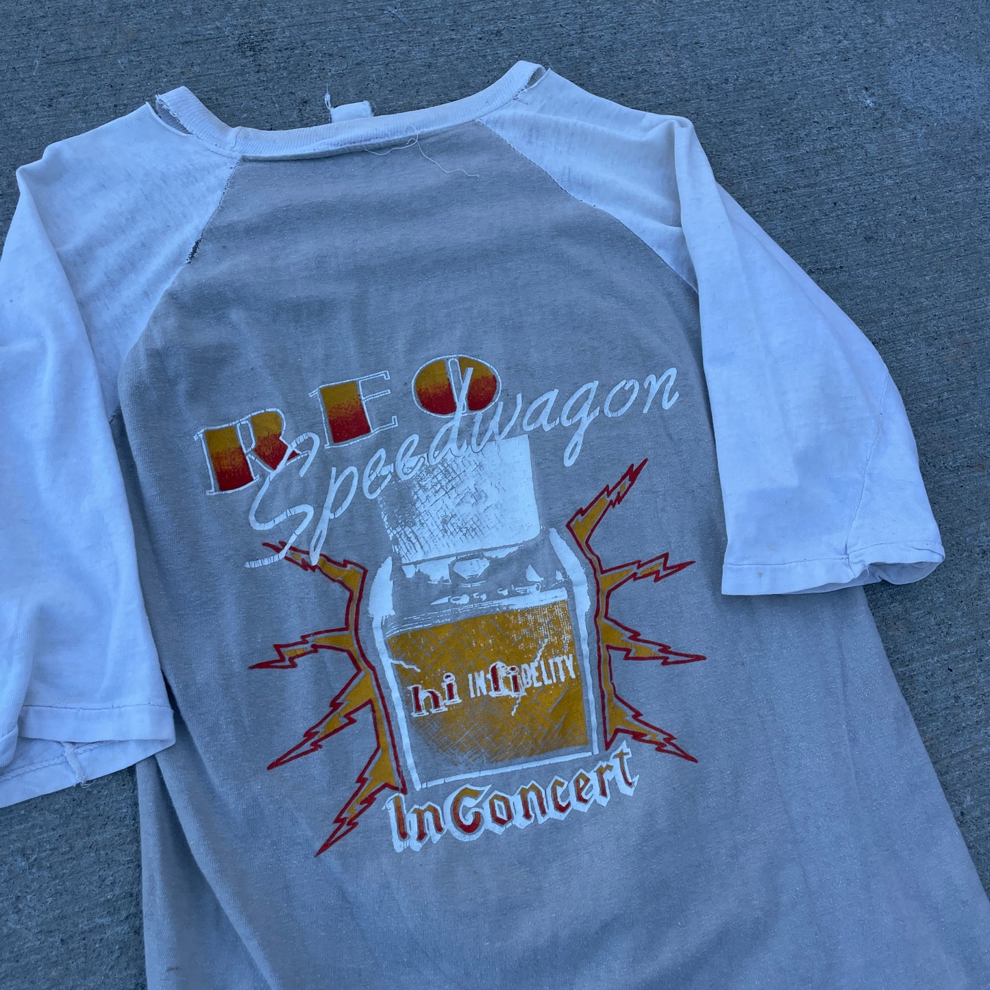 1980s Faded REO Speedwagon Infidelity Raglan Shirt [M/L]