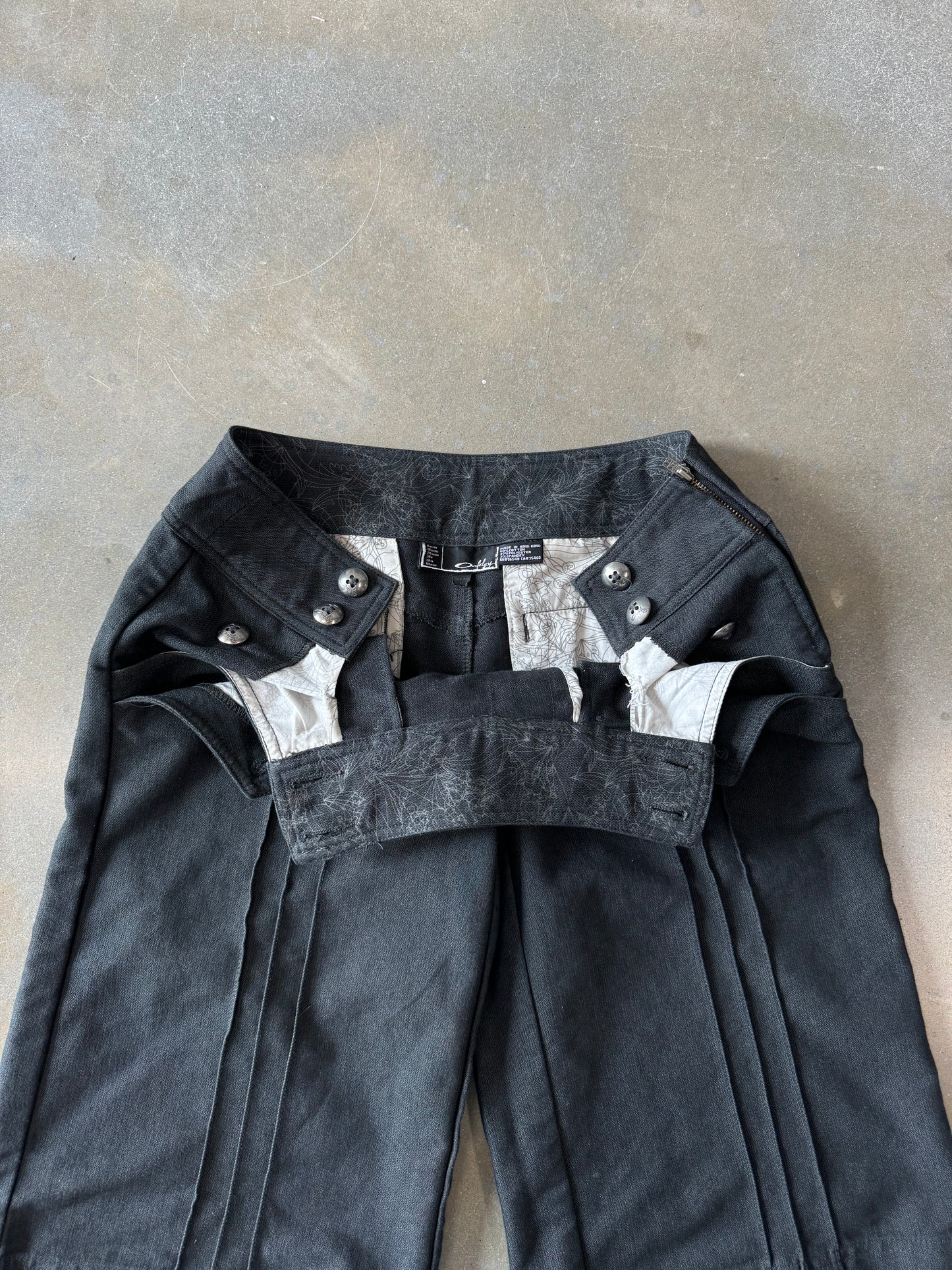 Vintage Y2K Oakley Panelled Button Shorts [31]