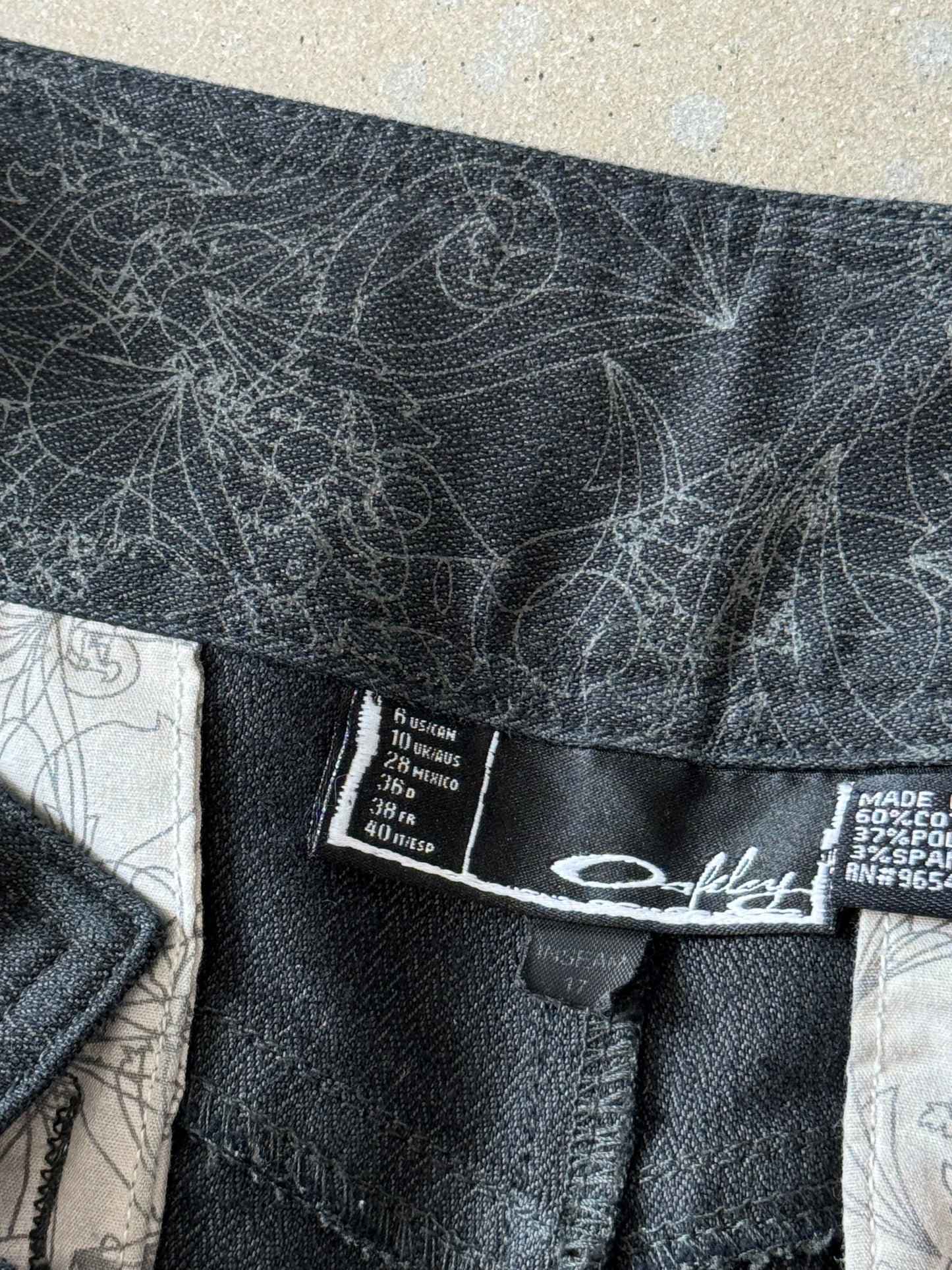 Vintage Y2K Oakley Panelled Button Shorts [31]