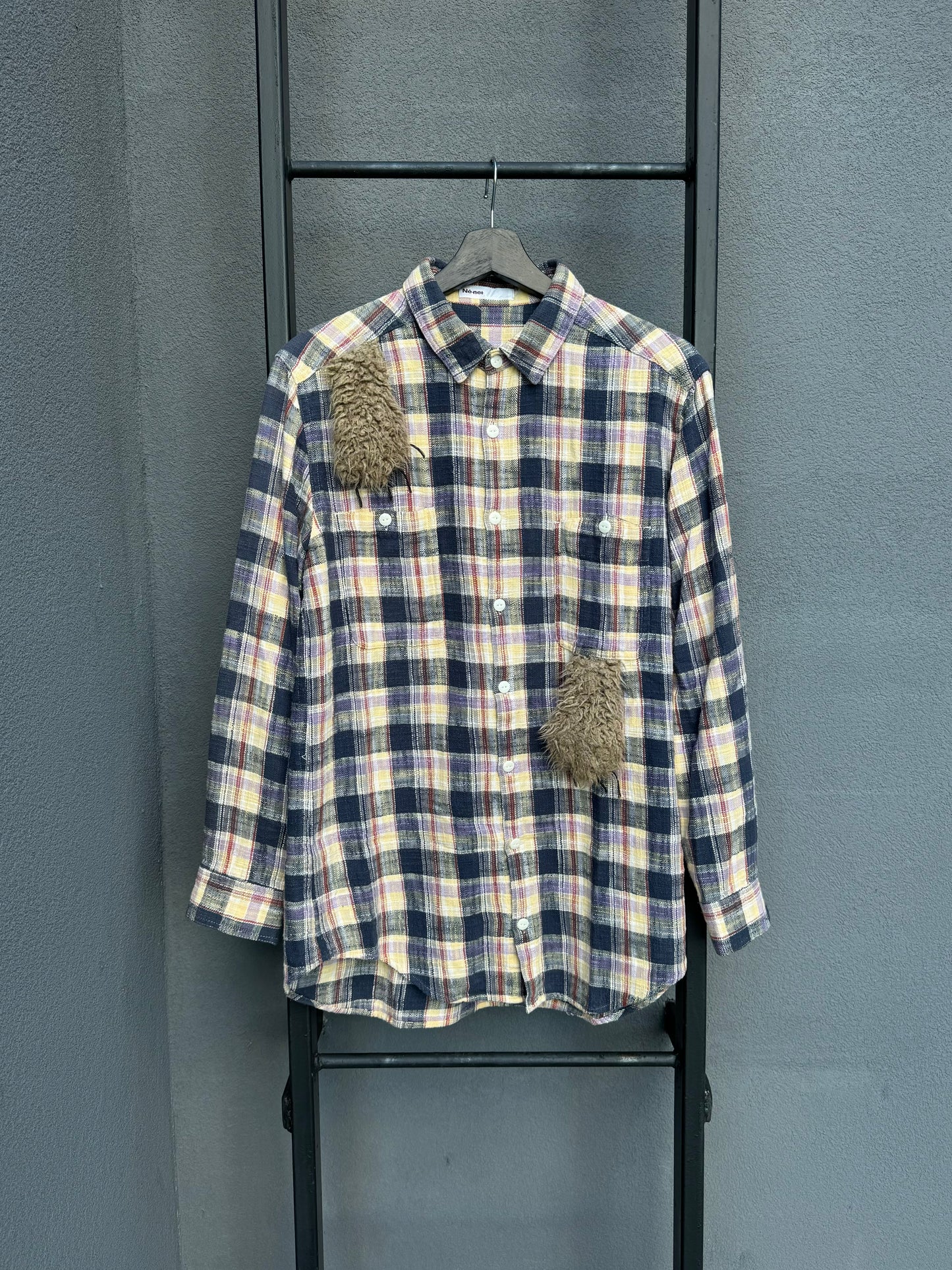 Ne-Net Cat Paw Flannel Button-Up Shirt [L]