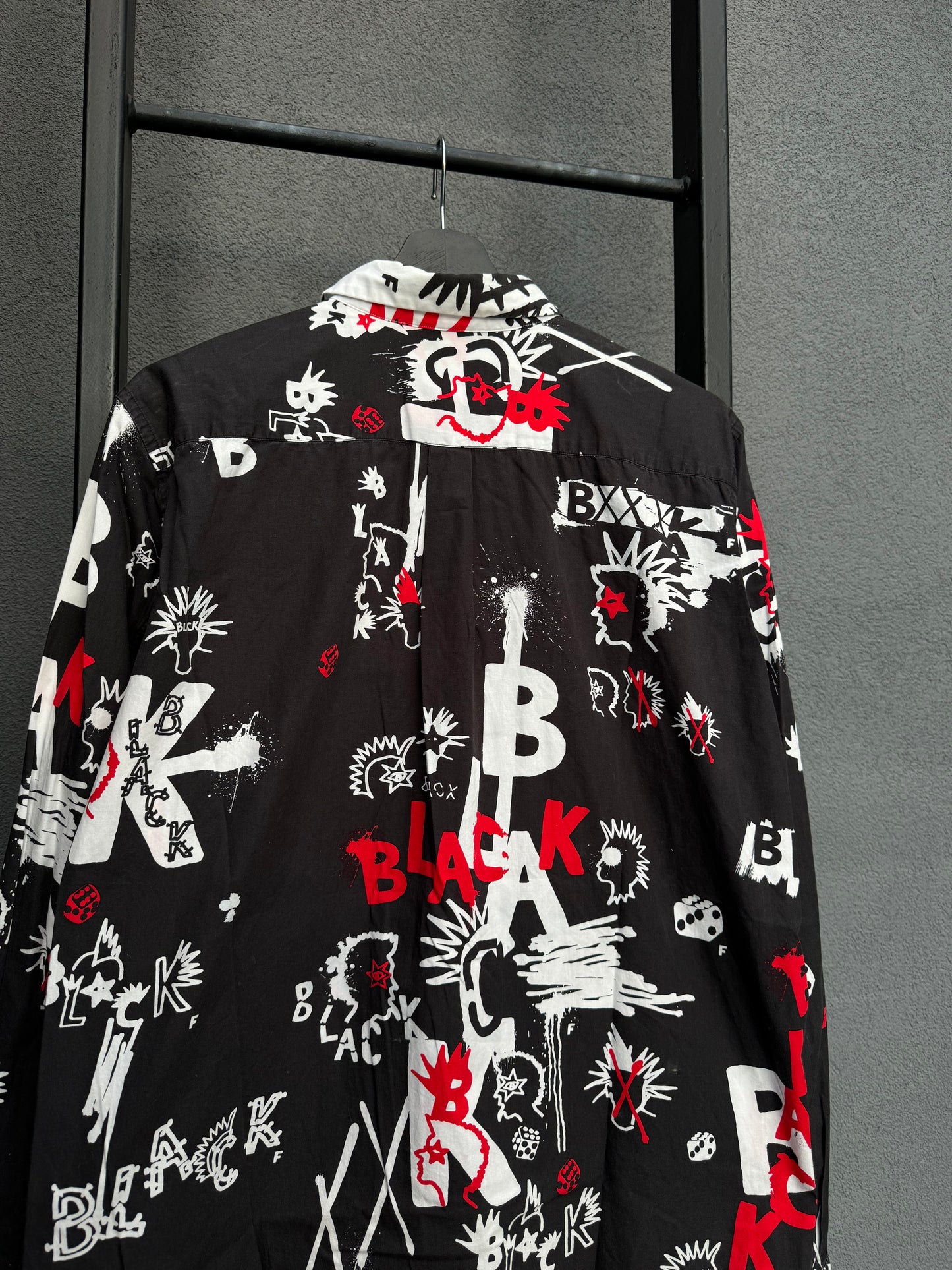 Comme Des Garcons Black Button-Up Shirt [XL]