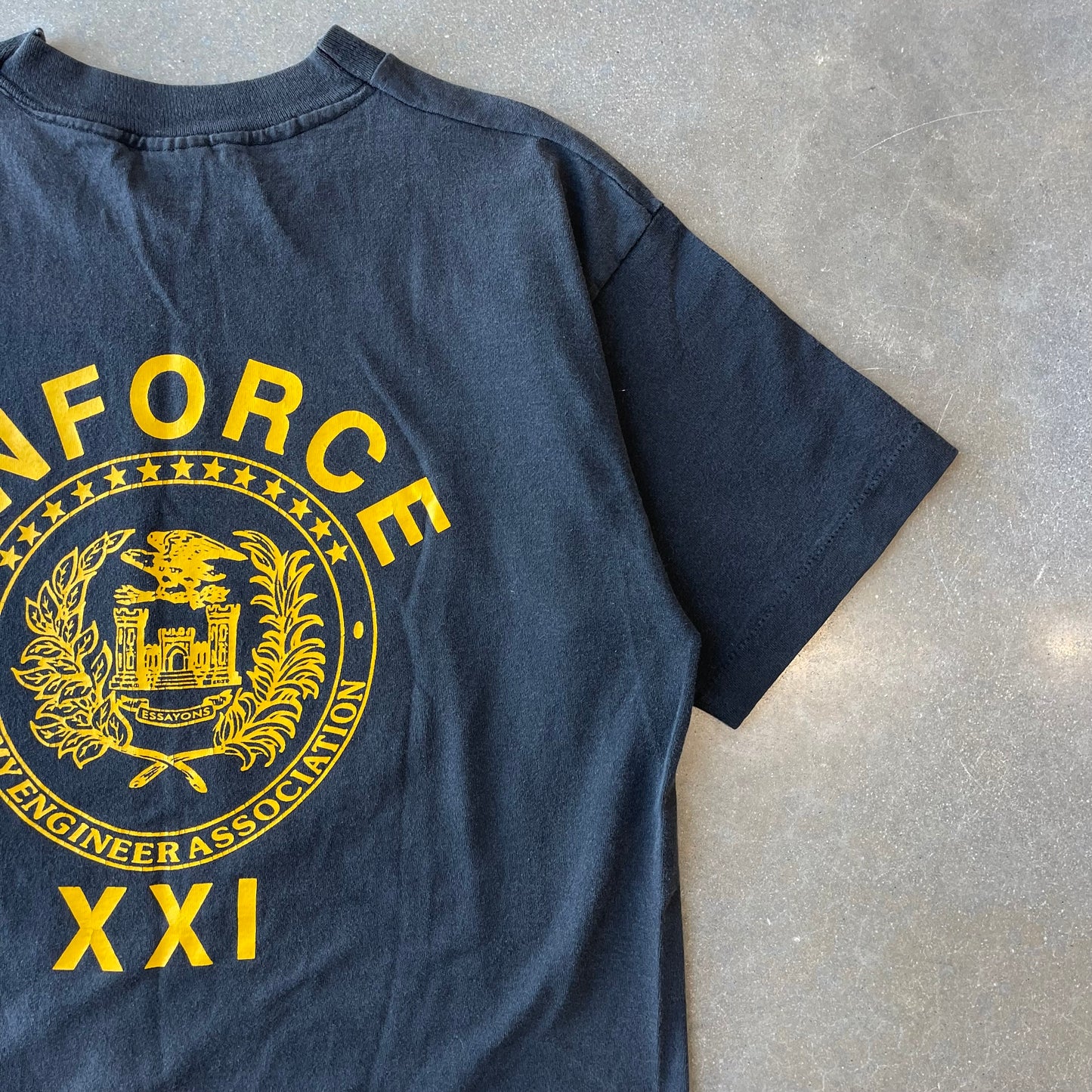 1990s Caterpillar T-Shirt [L]