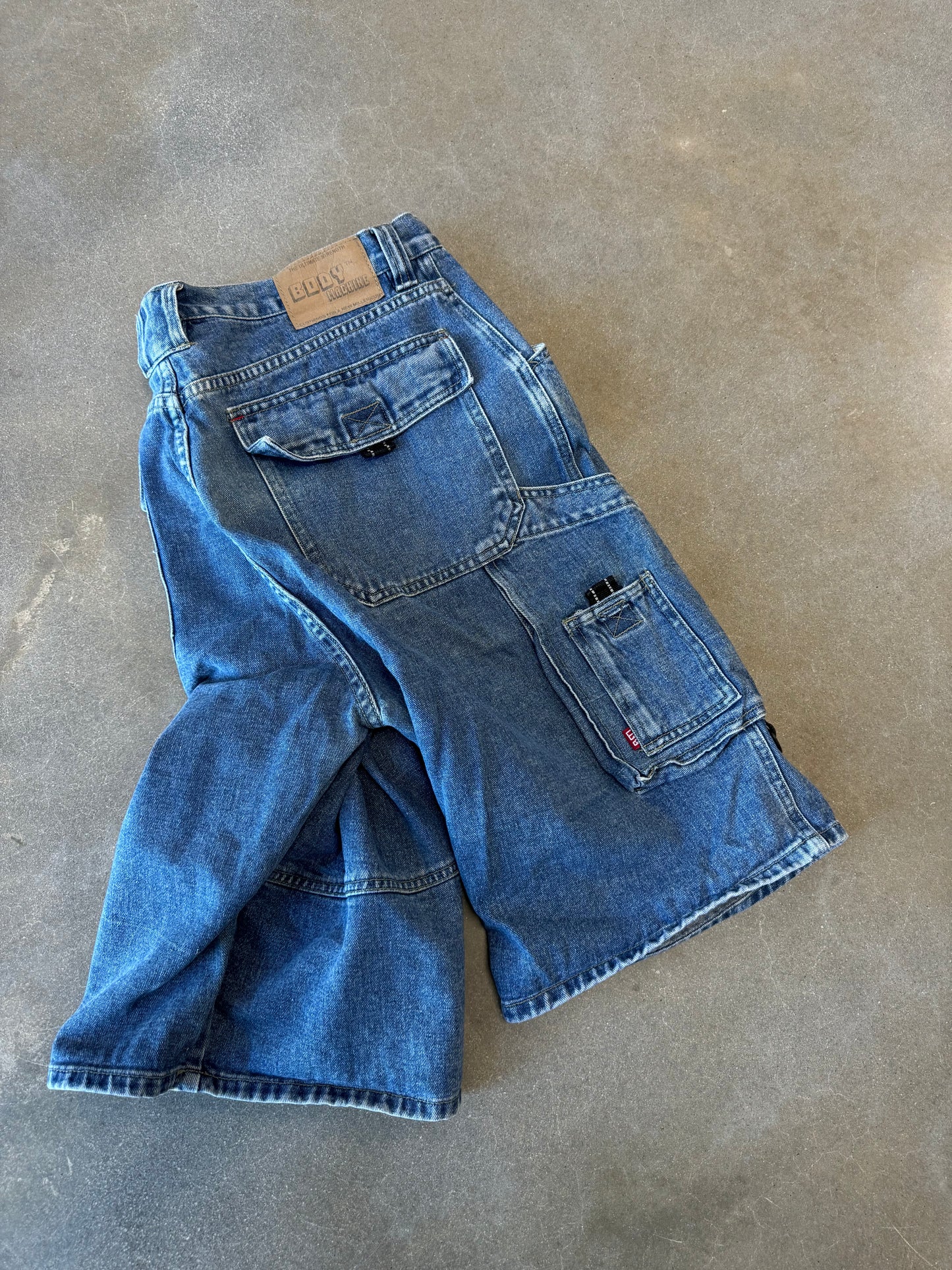Vintage Y2K Body Machine Baggy Cargo Shorts [36]