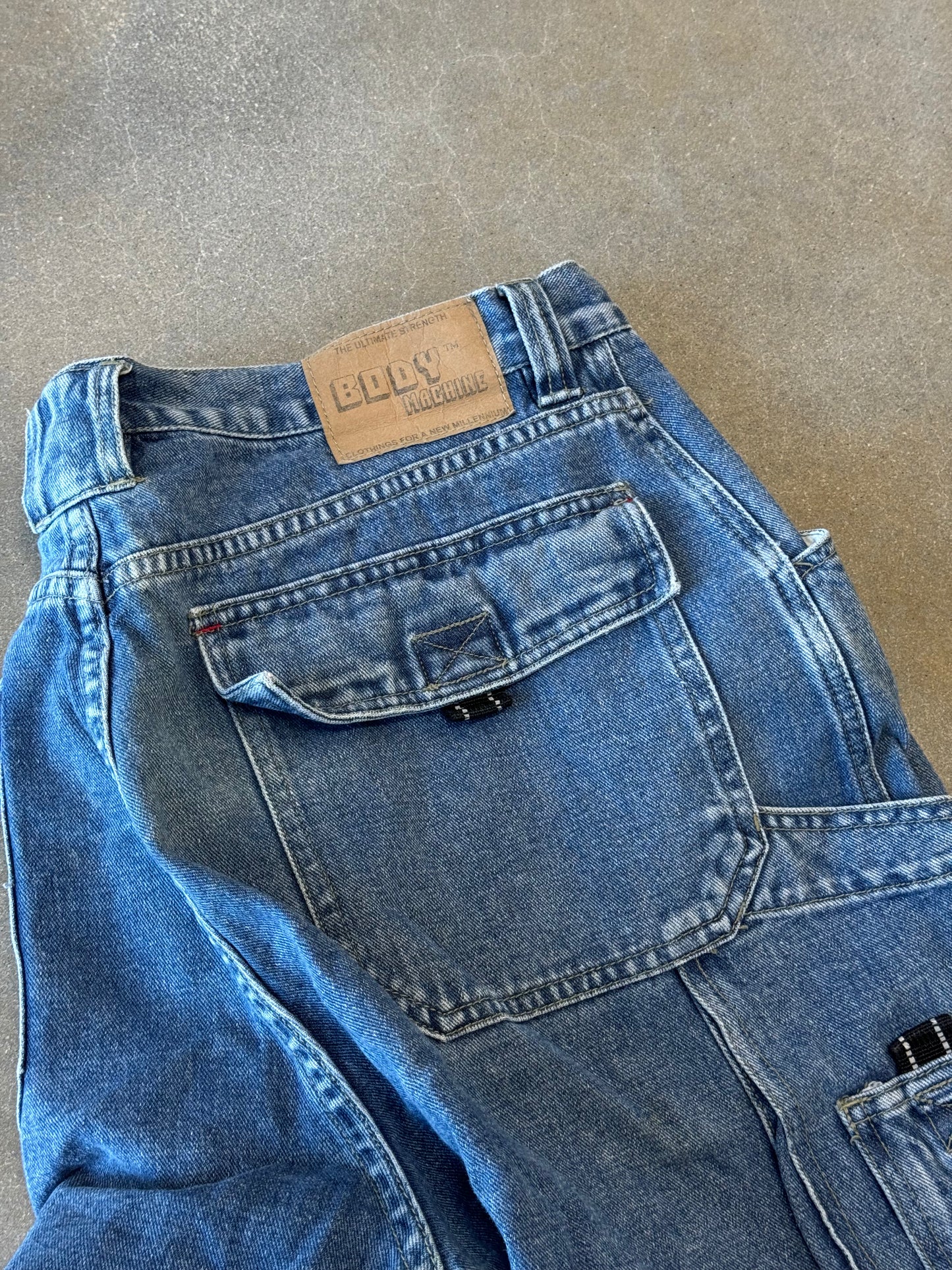 Vintage Y2K Body Machine Baggy Cargo Shorts [36]
