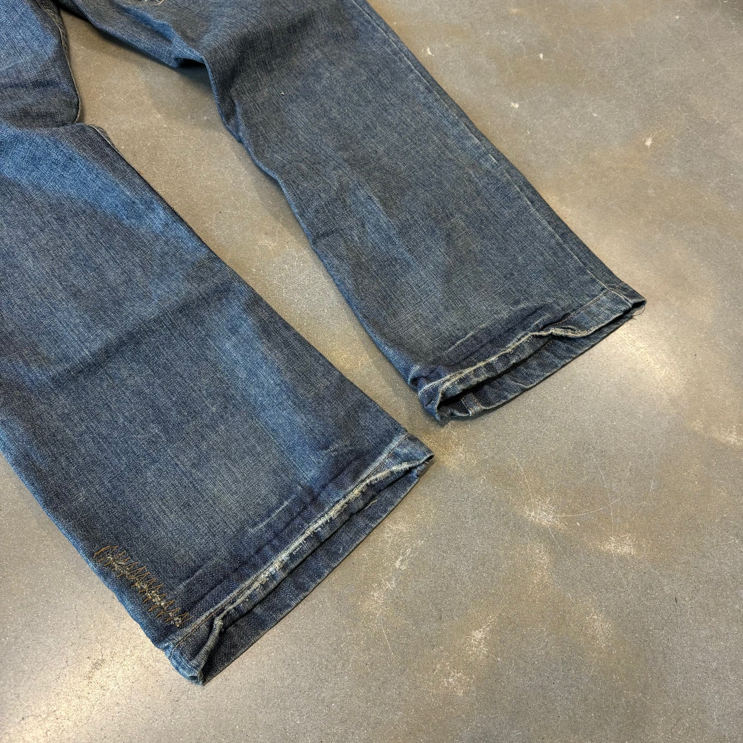 Vintage Y2K Plugg Mudwash Baggy Jeans [38]