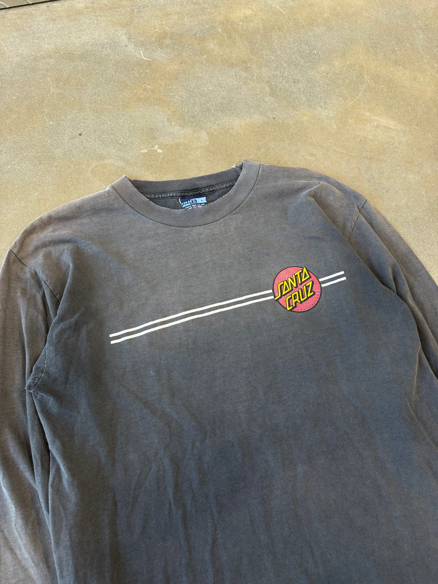 Vintage 1990s Faded/Distressed Santa Cruz Longsleeve T-Shirt [L]