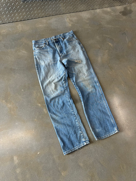 Vintage 1980s Distressed Wrangler Cowboy Cut Jeans [32x32]