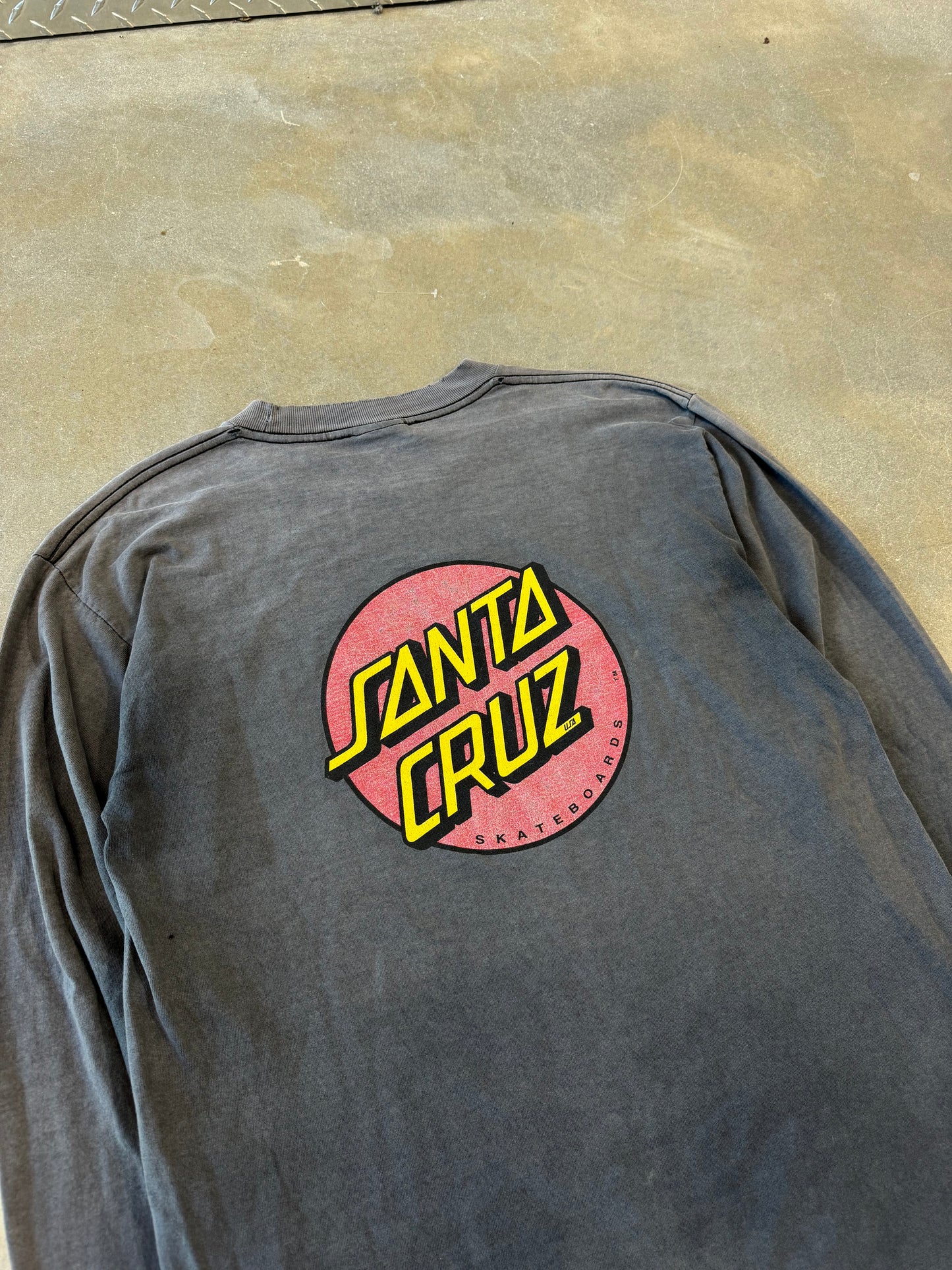Vintage 1990s Faded/Distressed Santa Cruz Longsleeve T-Shirt [L]