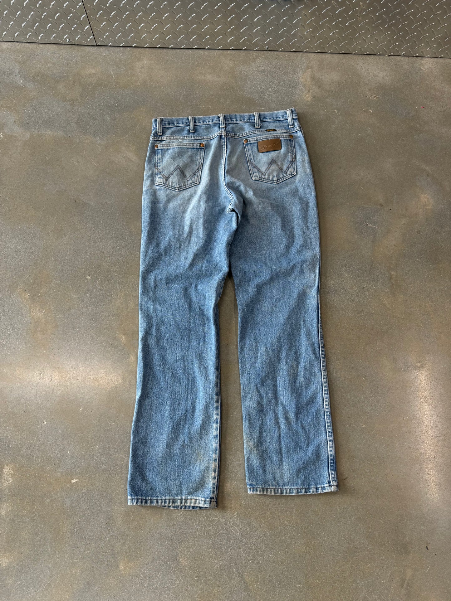 Vintage 1980s Distressed Wrangler Cowboy Cut Jeans [32x32]
