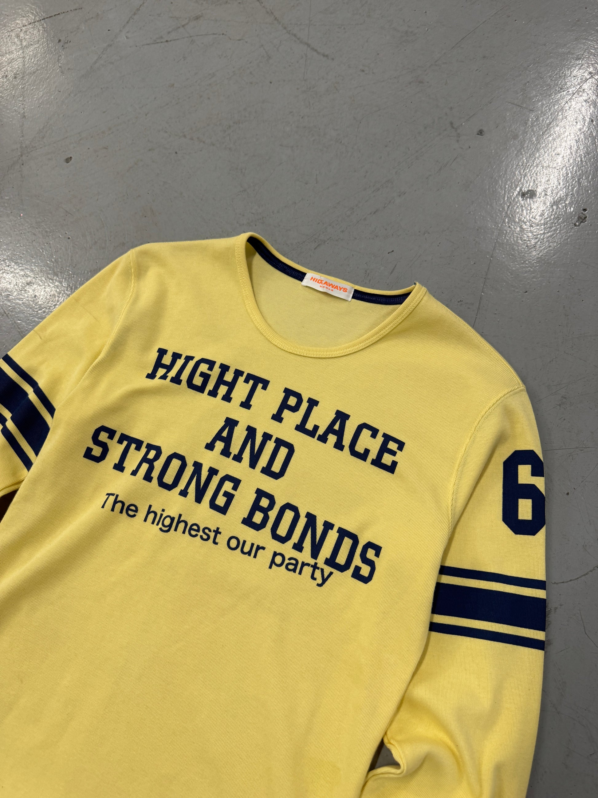 Hideaways Nicole Longsleeve [M]