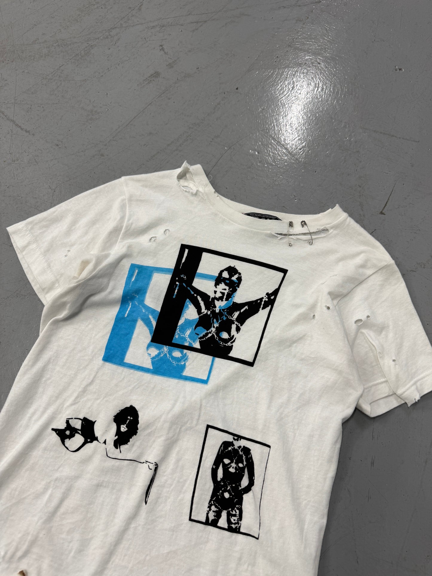The Cast Distressed Shirt [S]