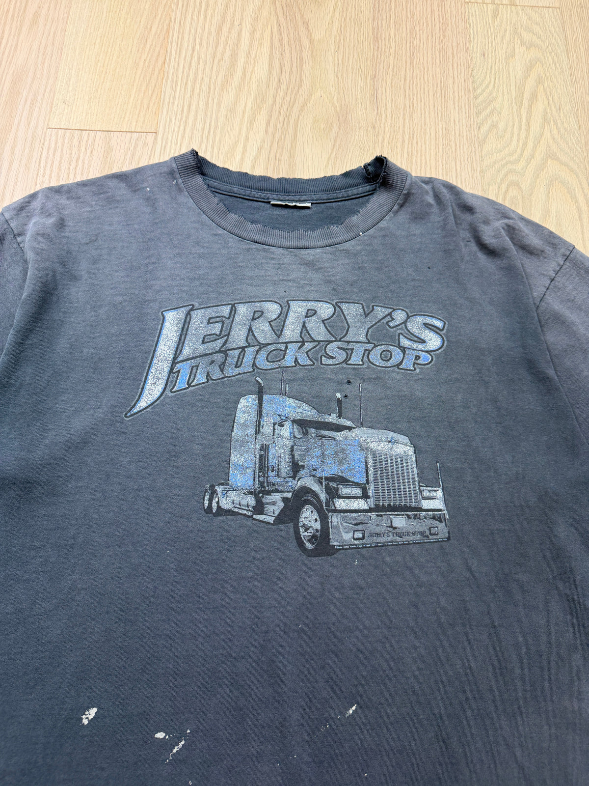 1990s Thrashed Truck T-Shirt [XL]