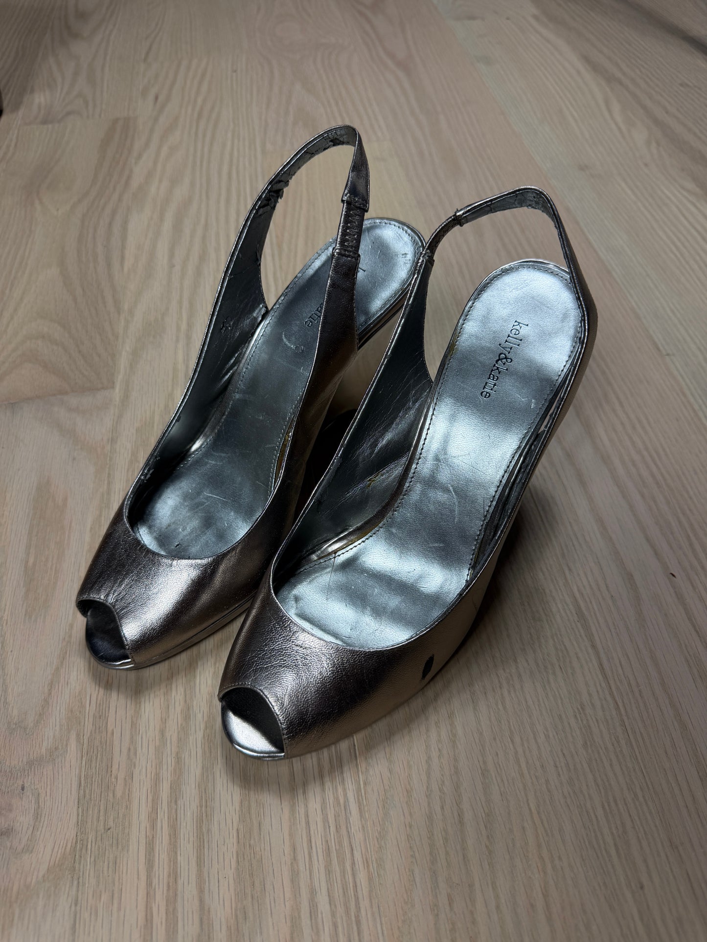2000s Kelly&amp;Katie Silver Platform Heels [7.5]