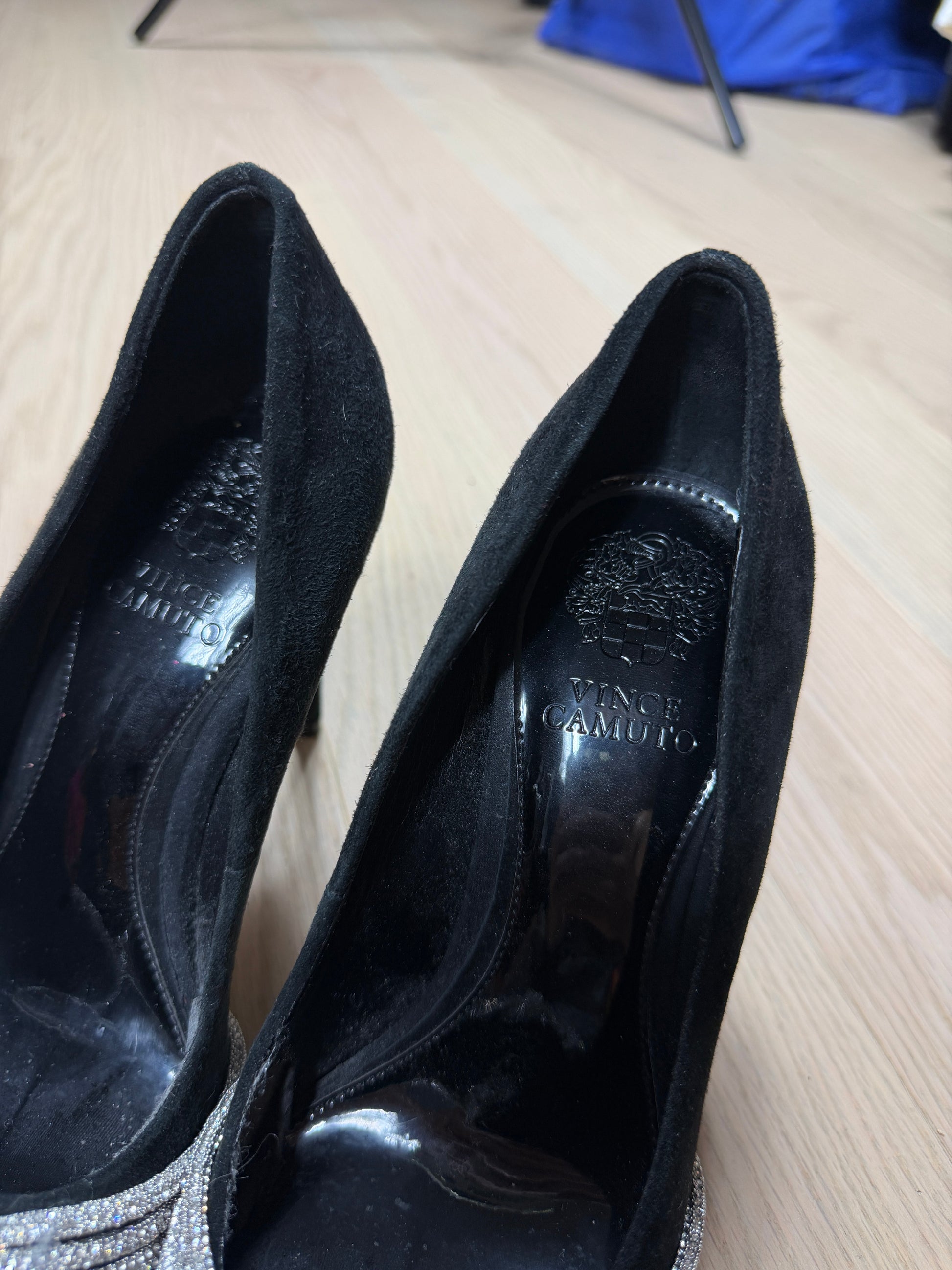 2000s Vince Camuto Glitter Ribbon Cap Heels [38]