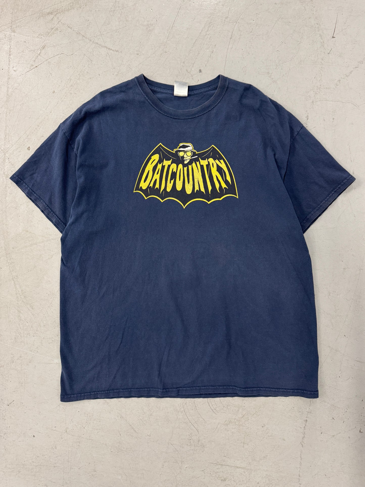 2000s Fear and Loathing in Las Vegas 'Batcountry' Parody T-Shirt [XXL]