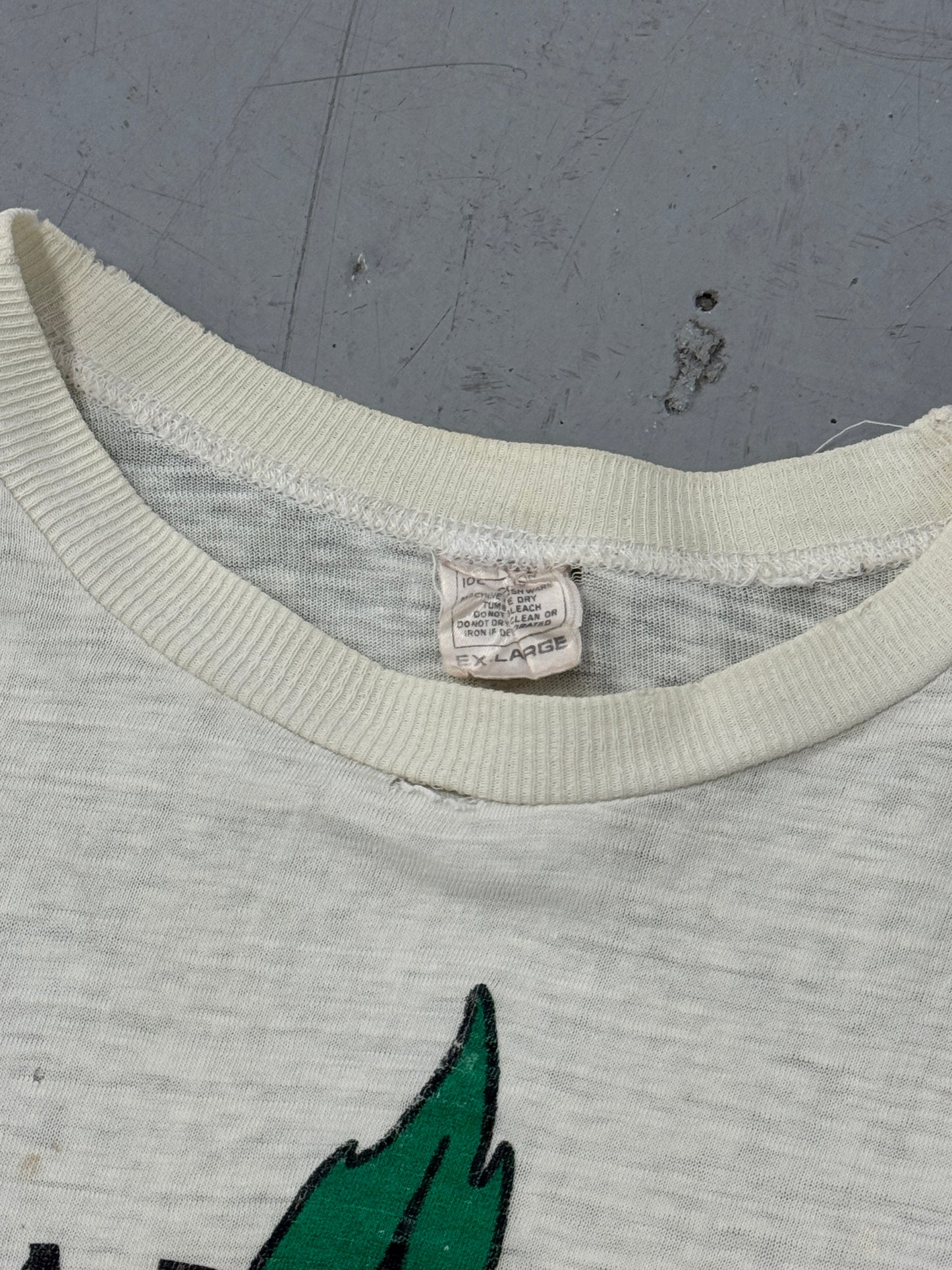 1990s Distressed Weed T-Shirt [L]