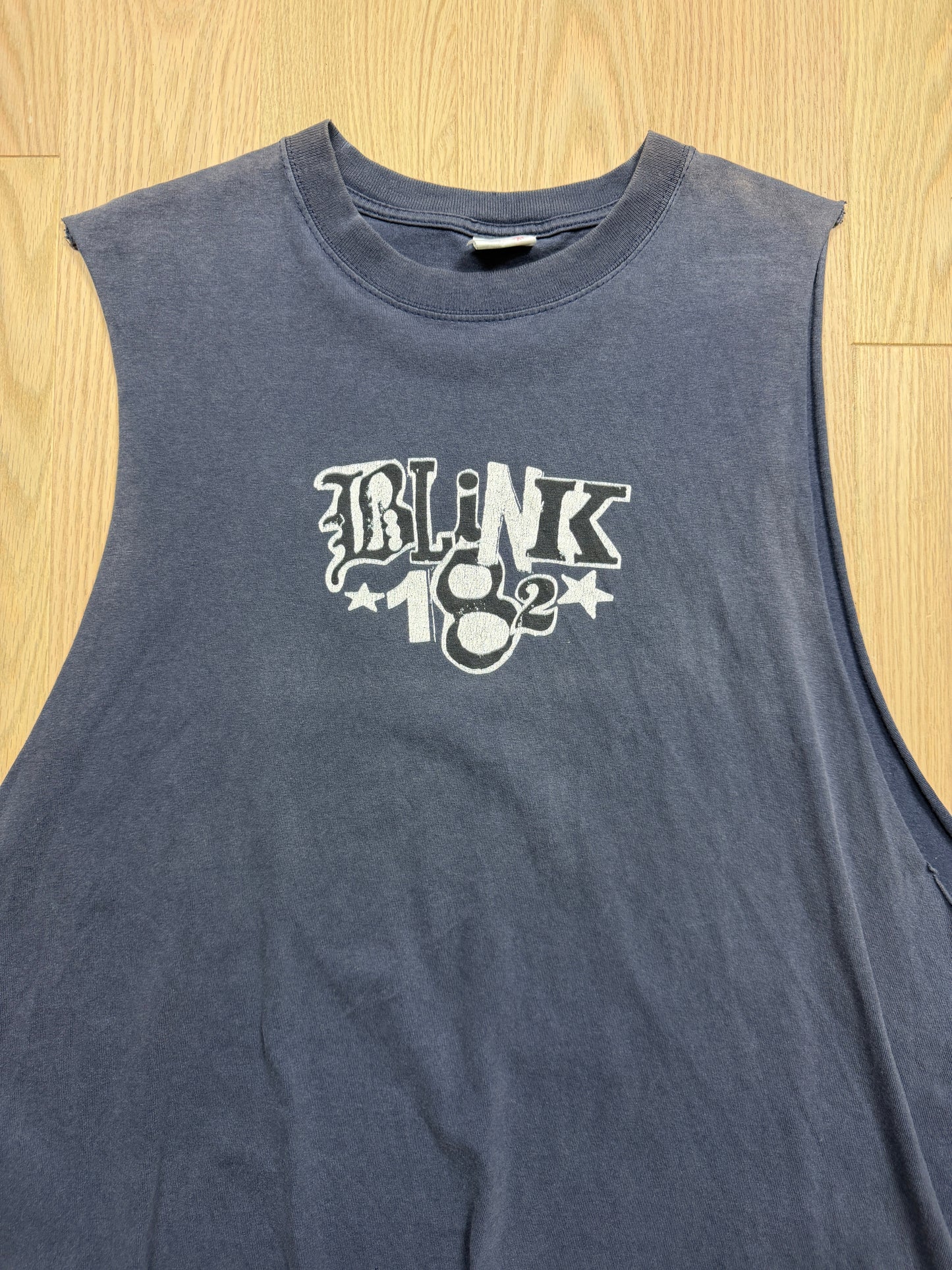 2000s Blink 182 Cut-off Shirt [L]