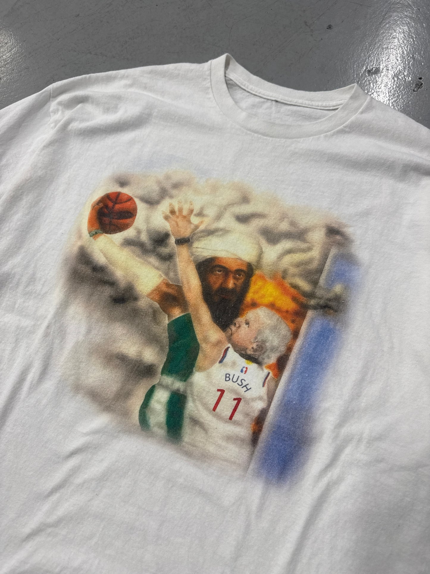 2000s Osama Bin Laden Dunking 9/11 Parody T-Shirt [XXL]