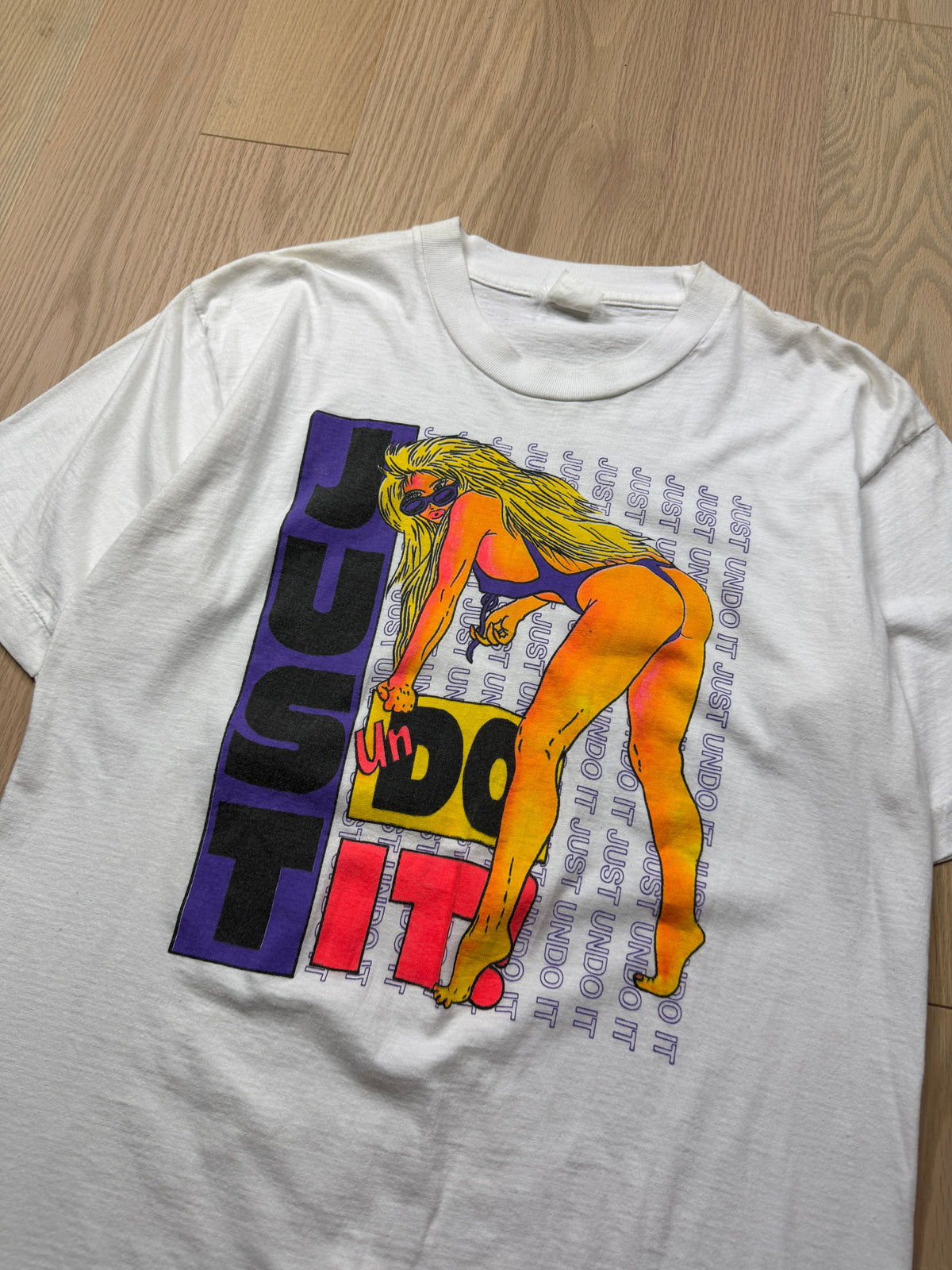 1980s Just Undo It Nike Parody T-Shirt [L]