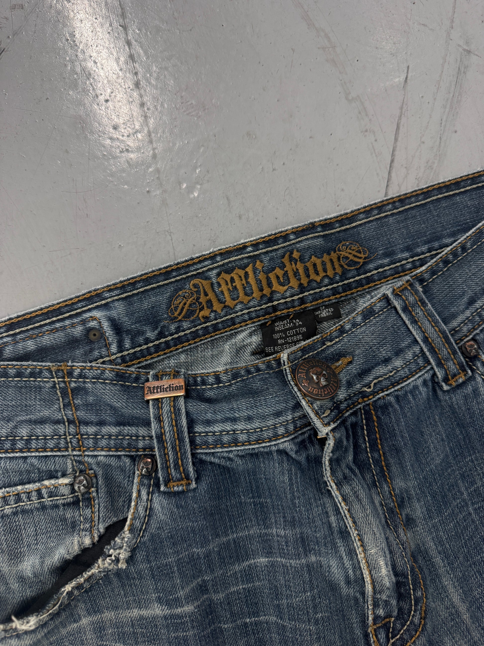 2000s Affliction Distressed Baggy Pants [35]