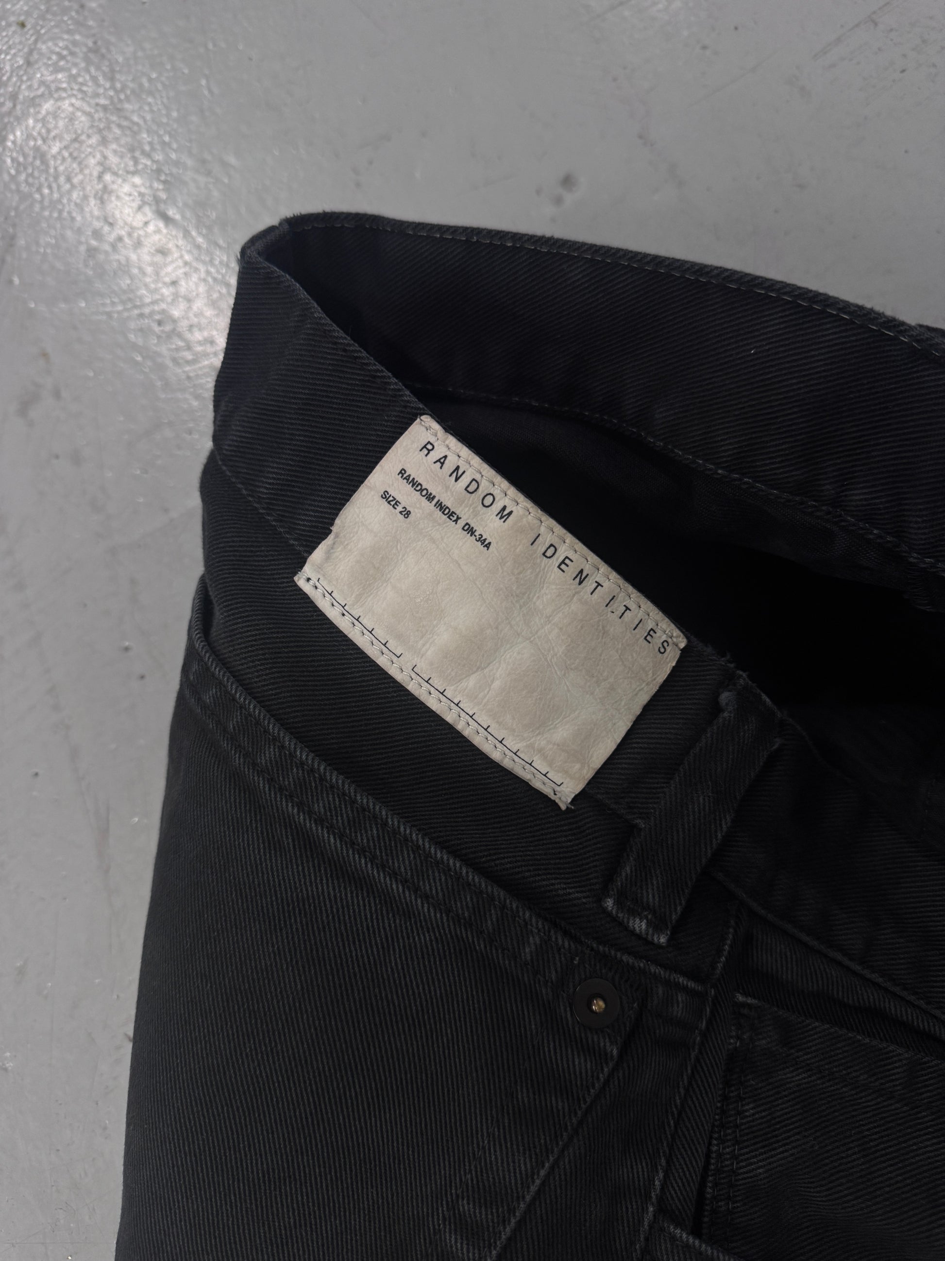 Random Identities Slim Jeans [26]
